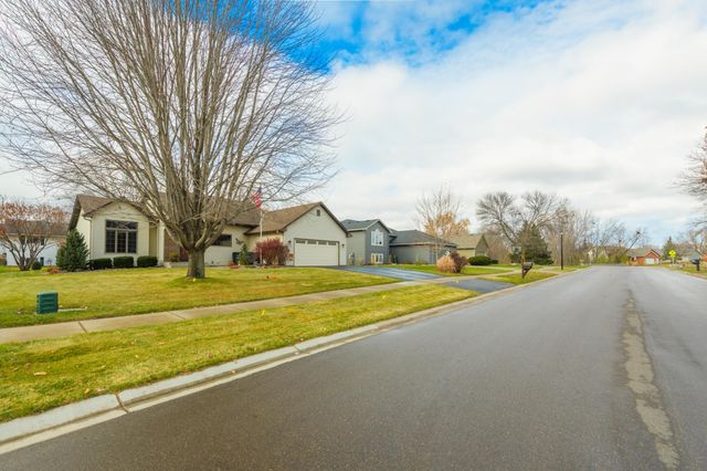 17295 Fieldcrest Avenue, Farmington, MN 55024