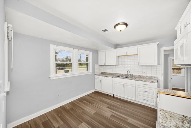 16104 KEDZIE Avenue, Markham, IL 60426