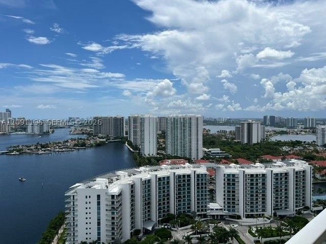 3330 NE 190th St LPH14, Aventura, FL 33180