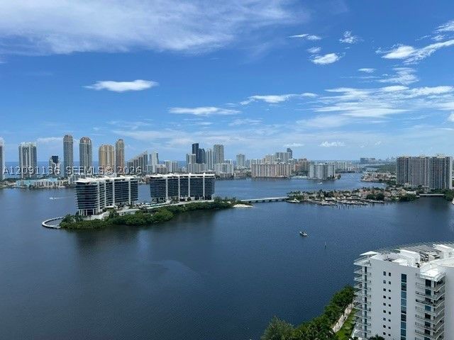 3330 NE 190th St LPH14, Aventura, FL 33180