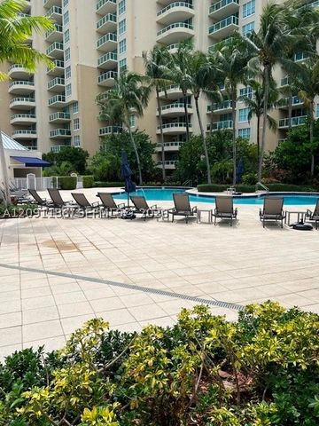 3330 NE 190th St LPH14, Aventura, FL 33180