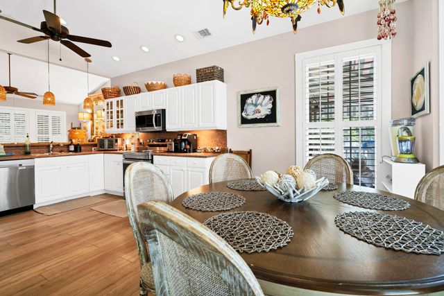 407 Pompano Road, Edisto Island, SC 29438