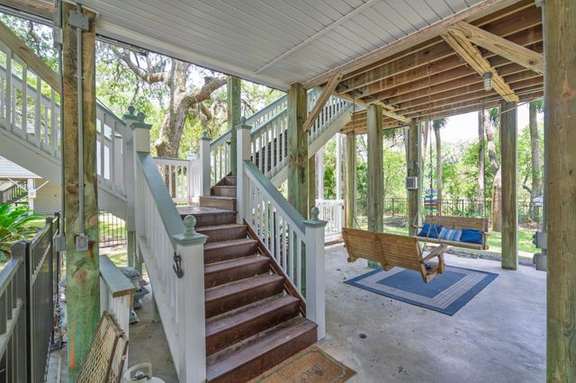407 Pompano Road, Edisto Island, SC 29438