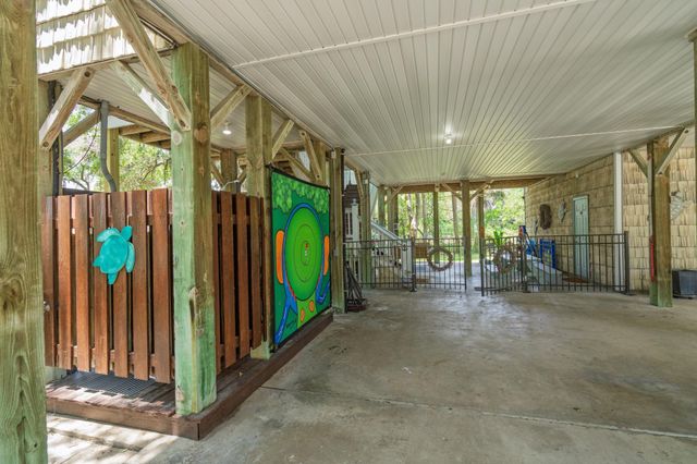 407 Pompano Road, Edisto Island, SC 29438
