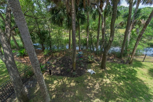 407 Pompano Road, Edisto Island, SC 29438