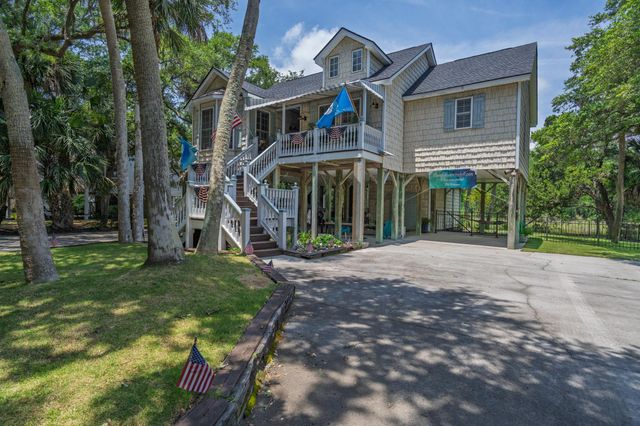 407 Pompano Road, Edisto Island, SC 29438