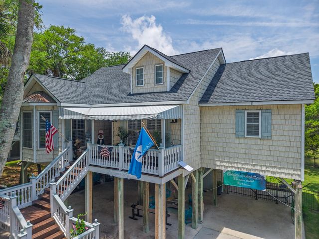 407 Pompano Road, Edisto Island, SC 29438