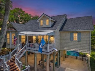 407 Pompano Road, Edisto Island, SC 29438