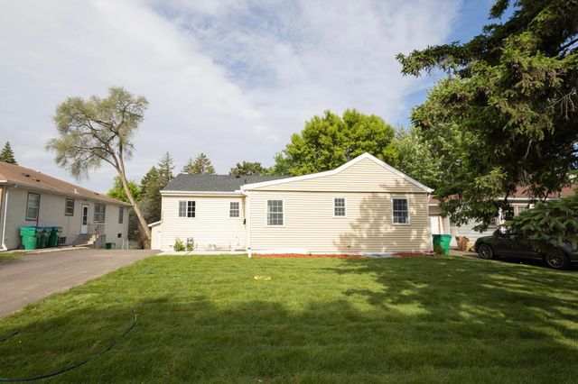 3994 Brunswick Avenue S, Saint Louis Park, MN 55416