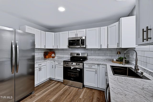 2045 Greenway Street, Kingsport, TN 37660