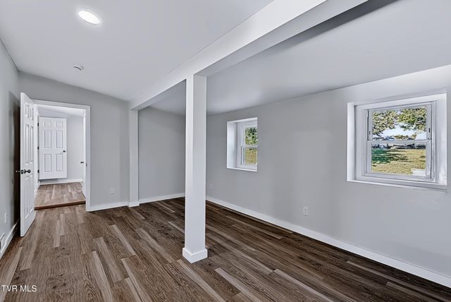 2045 Greenway Street, Kingsport, TN 37660