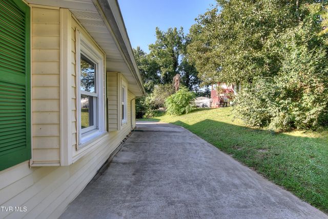 2045 Greenway Street, Kingsport, TN 37660