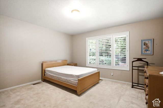 1802 WHISPERING OAKS DR, Ogden, UT 84403