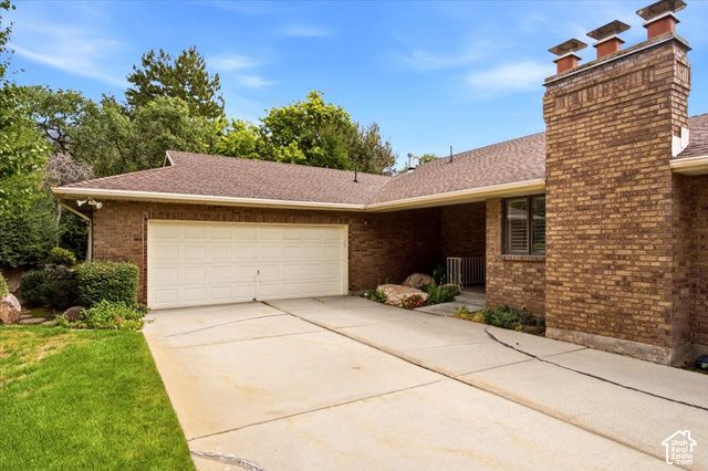 1802 WHISPERING OAKS DR, Ogden, UT 84403