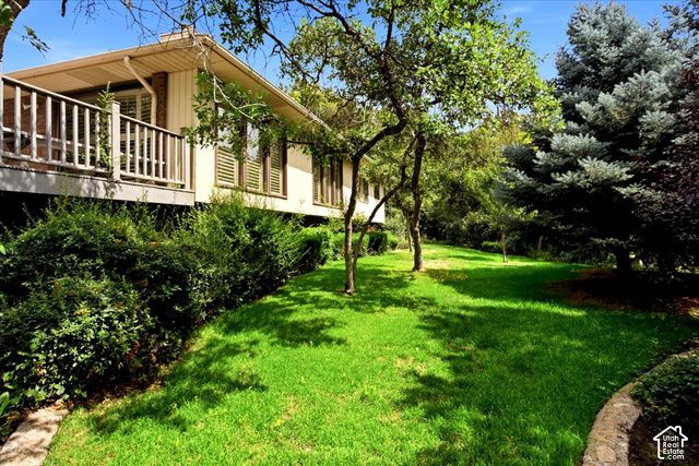 1802 WHISPERING OAKS DR, Ogden, UT 84403