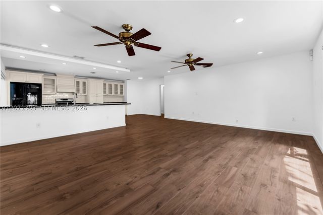 11890 SW 72nd Pl, Pinecrest, FL 33156