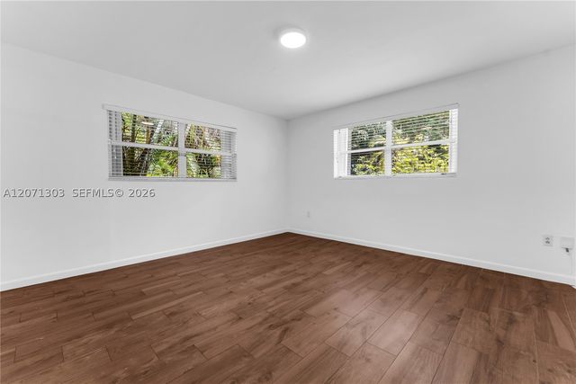 11890 SW 72nd Pl, Pinecrest, FL 33156