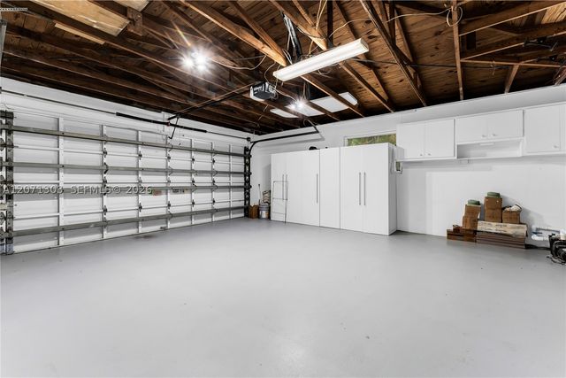 11890 SW 72nd Pl, Pinecrest, FL 33156
