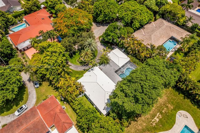11890 SW 72nd Pl, Pinecrest, FL 33156