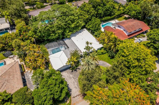 11890 SW 72nd Pl, Pinecrest, FL 33156