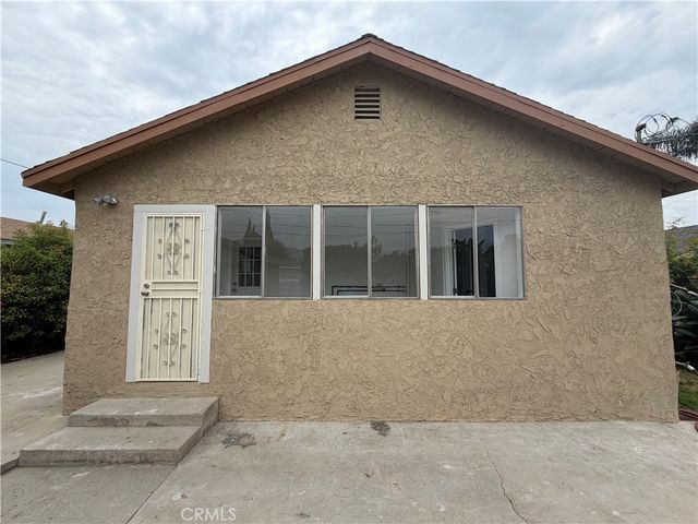 543 E 3rd Street, Azusa, CA 91702