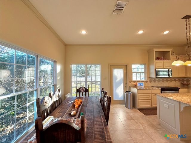 98 Price Road, Victoria, TX 77905