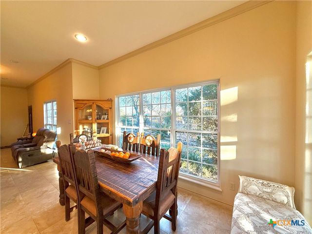 98 Price Road, Victoria, TX 77905