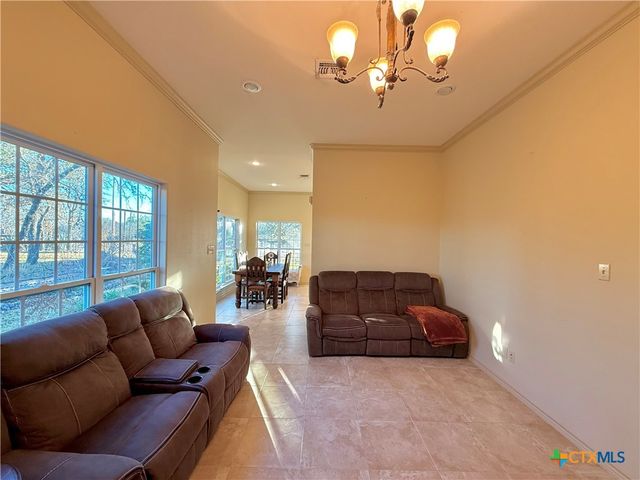 98 Price Road, Victoria, TX 77905