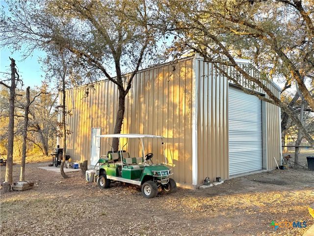 98 Price Road, Victoria, TX 77905