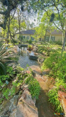 98 Price Road, Victoria, TX 77905