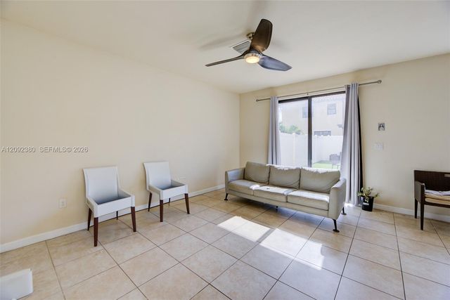 3316 W 91st Terrace, Hialeah, FL 33018