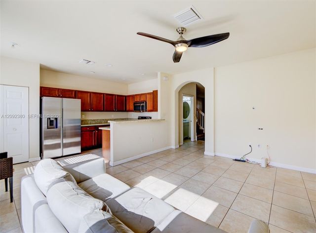 3316 W 91st Terrace, Hialeah, FL 33018