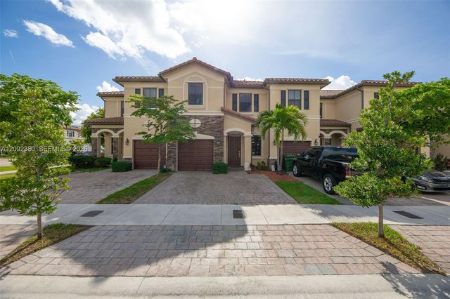 3316 W 91st Terrace, Hialeah, FL 33018