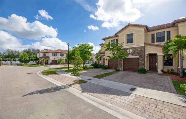 3316 W 91st Terrace, Hialeah, FL 33018
