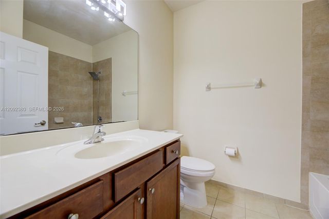 3316 W 91st Terrace, Hialeah, FL 33018