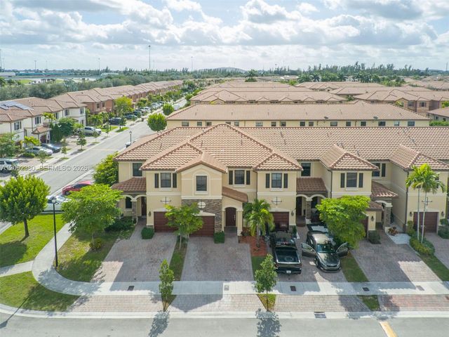 3316 W 91st Terrace, Hialeah, FL 33018