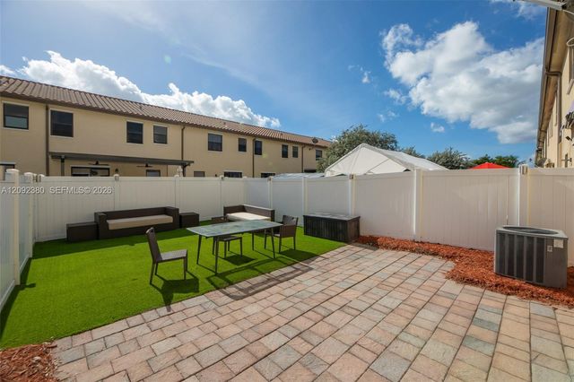 3316 W 91st Terrace, Hialeah, FL 33018