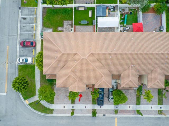 3316 W 91st Terrace, Hialeah, FL 33018