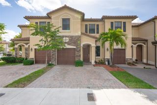 3316 W 91st Terrace, Hialeah, FL 33018