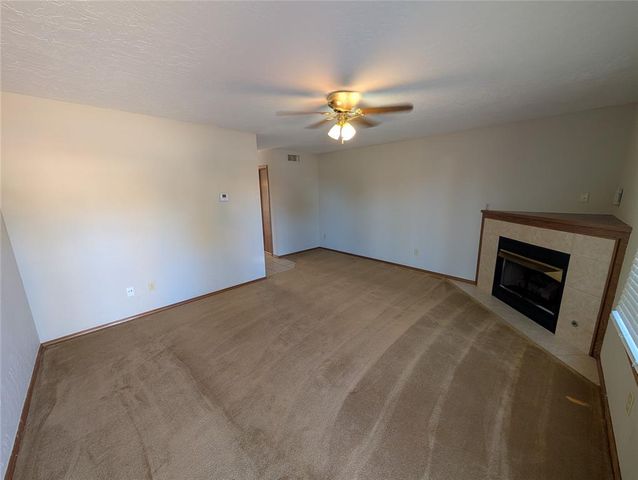 3201 Lois Arlene Circle 3201, Moore, OK 73160