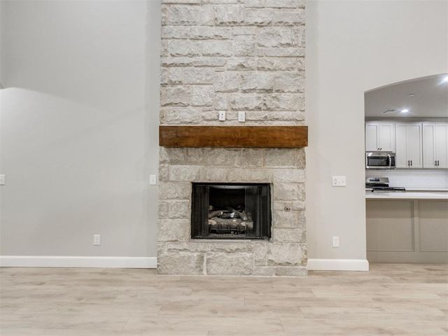 4109 Abbey Park Creek, Edmond, OK 73025