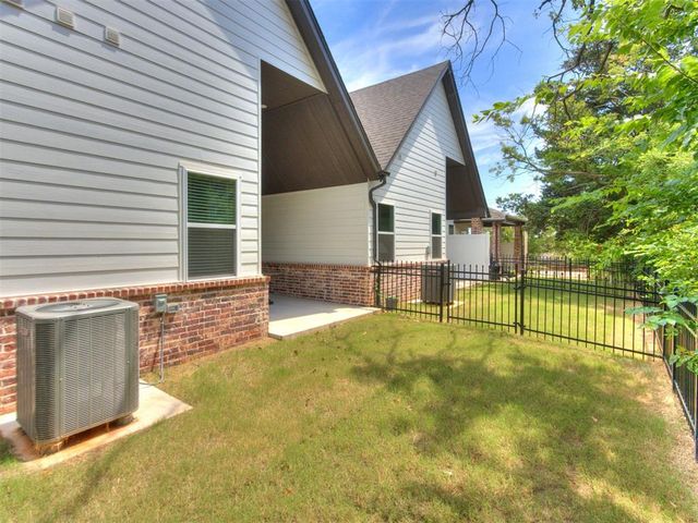 4109 Abbey Park Creek, Edmond, OK 73025