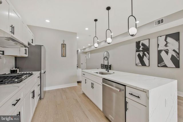 1713 4TH STREET, Washington, DC 20001