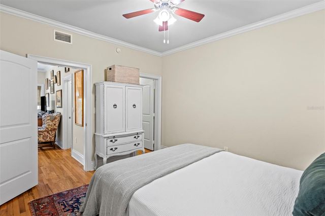 2117 W DEKLE AVENUE D2, Tampa, FL 33606