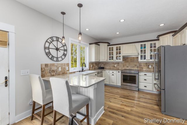 1119 Mid Bluff Drive, Zeeland, MI 49464