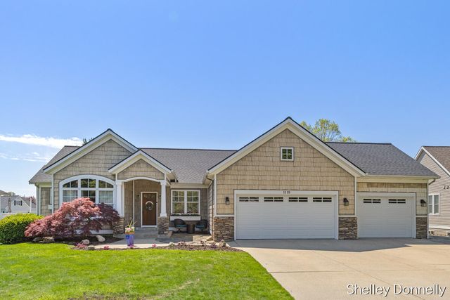1119 Mid Bluff Drive, Zeeland, MI 49464