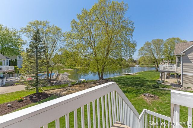 1119 Mid Bluff Drive, Zeeland, MI 49464