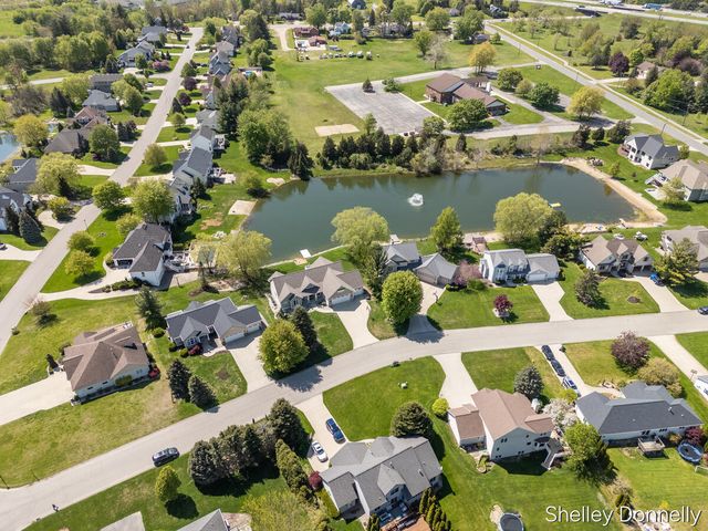 1119 Mid Bluff Drive, Zeeland, MI 49464