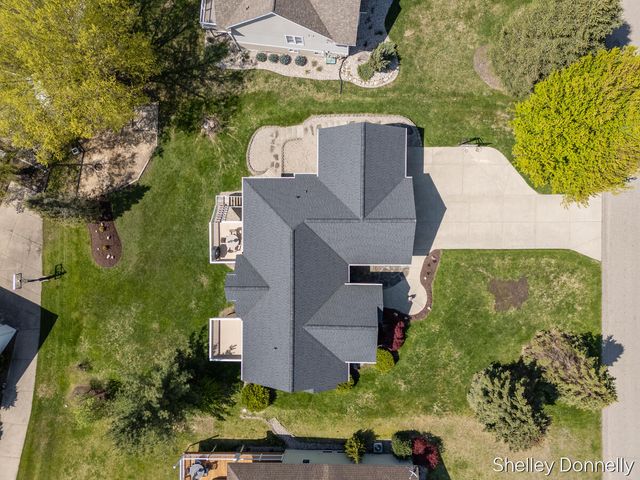 1119 Mid Bluff Drive, Zeeland, MI 49464