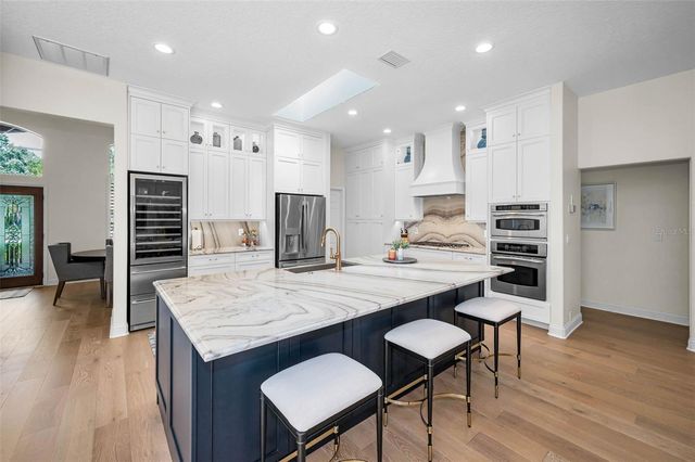 30 TURTLE CREEK CIRCLE, Oldsmar, FL 34677